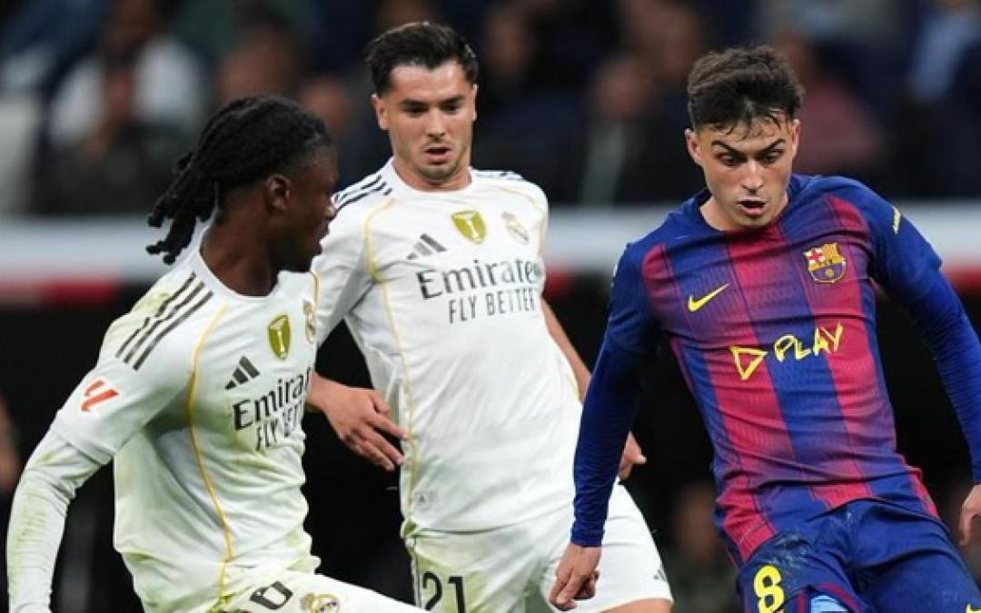 世體：伯納烏南看臺(tái)多次高喊侮辱口號(hào)，西甲聯(lián)盟已向足協(xié)舉報(bào)